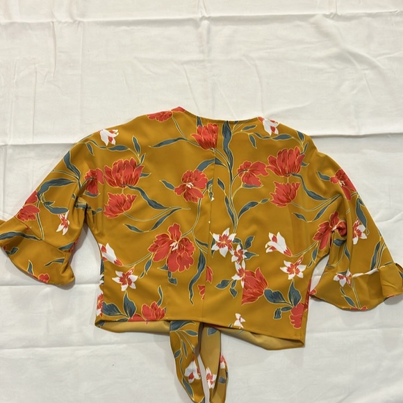 ASTR THE LABEL - Picture 2 of 4